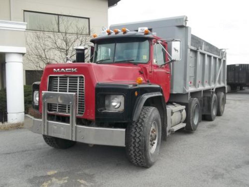 Used 2000 MACK RB688 For Sale - Grape 4.9